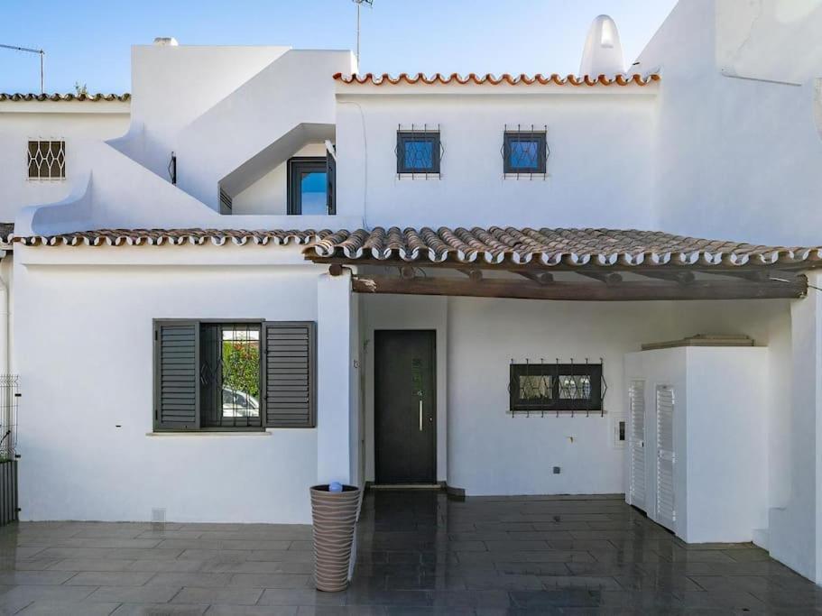 Vilamoura Family House Exteriör bild